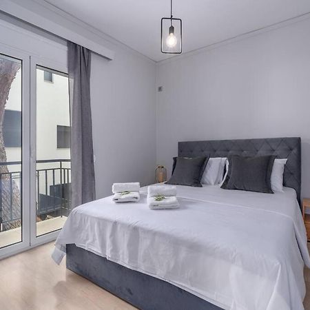 Peaceful 2 Bedroom In Glyfada Center Athen Eksteriør billede