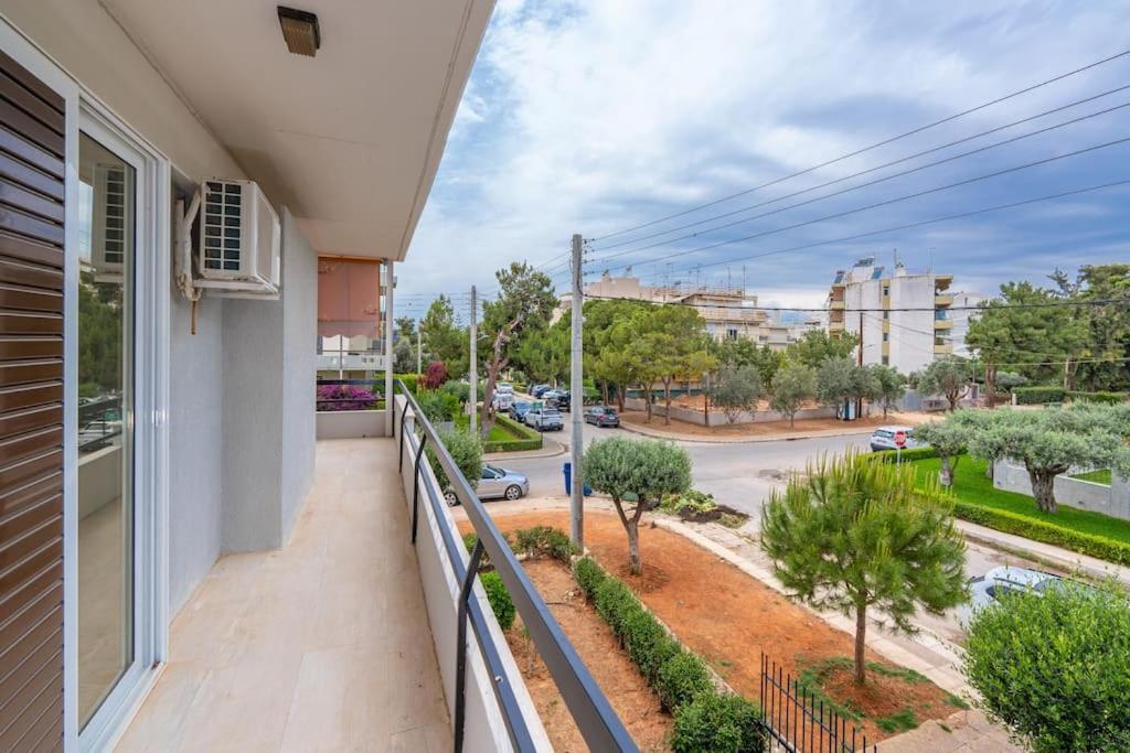 Peaceful 2 Bedroom In Glyfada Center Athen Eksteriør billede
